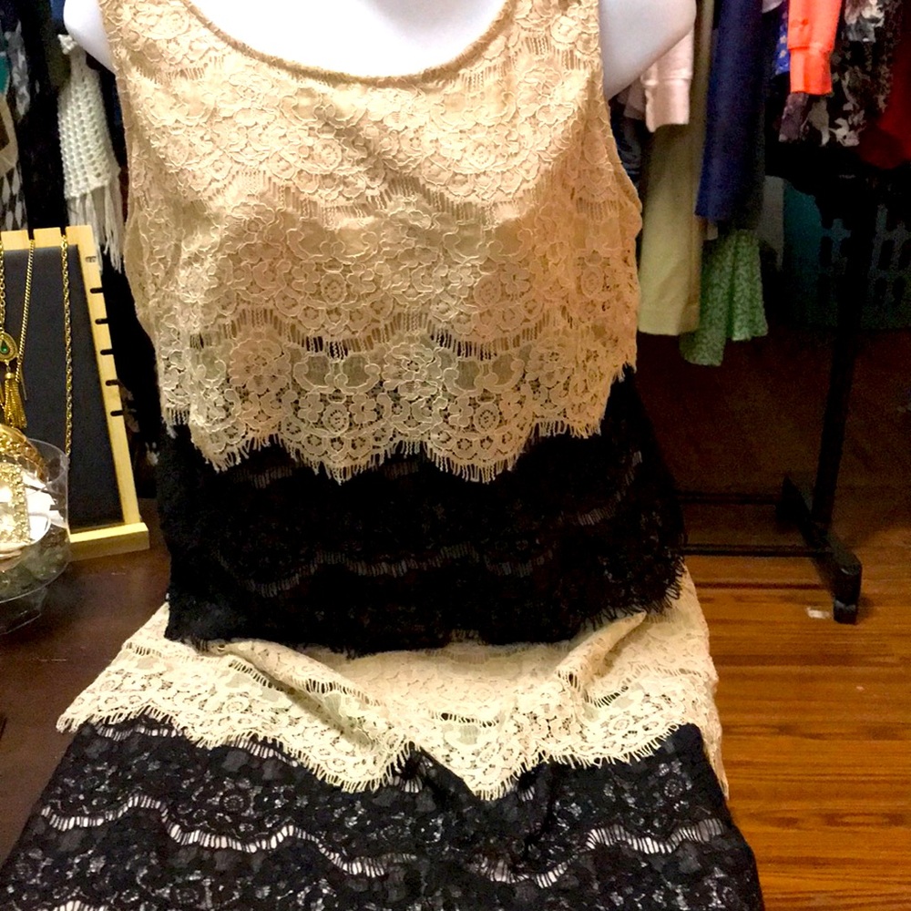 SL Fashions size 6 lace dress-midi ¥